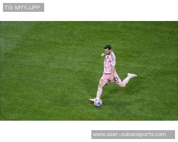 今日趣图：90分钟任意球大比拼你会选择梅西C罗小贝还是B费来主罚