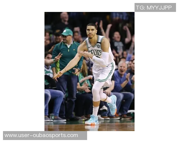 艾顿回忆与埃奇库姆的成长历程期待他在赛场上的精彩表现